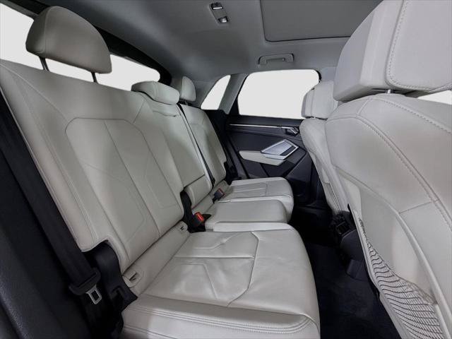 Certified 2025 Audi Q3 2.0T Premium AWD/4WD image 16