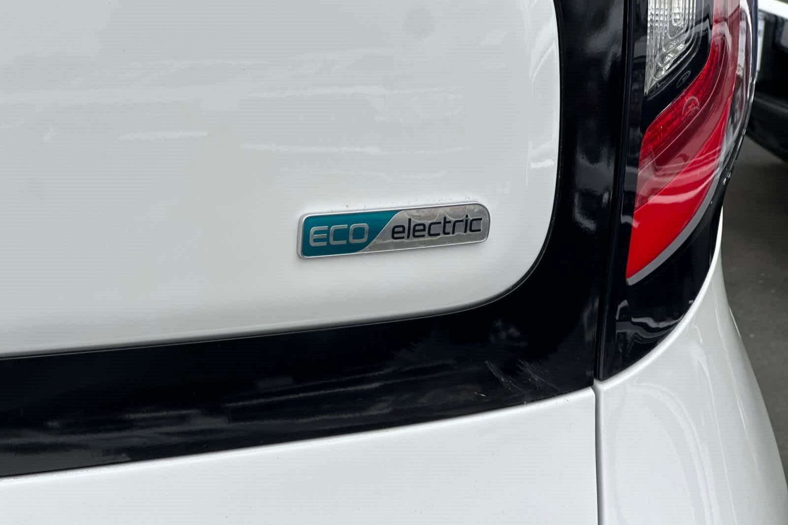 Used 2017 Kia Soul EV + image 27