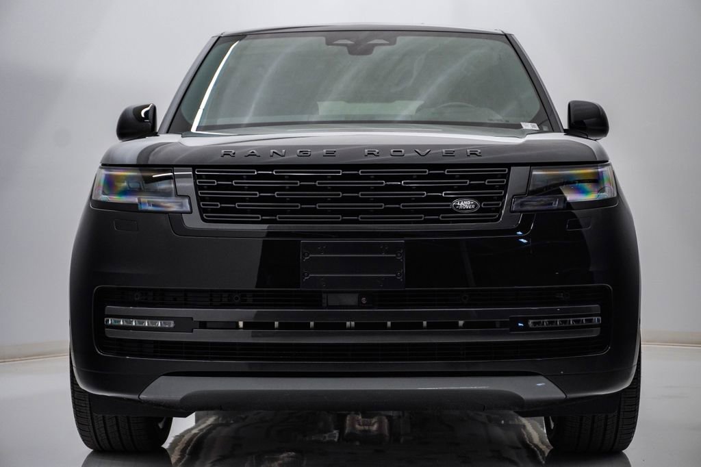 Used 2025 Land Rover Range Rover Long Wheelbase SE AWD/4WD image 6