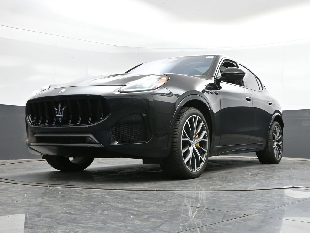 Used 2023 Maserati Grecale Modena AWD/4WD image 44