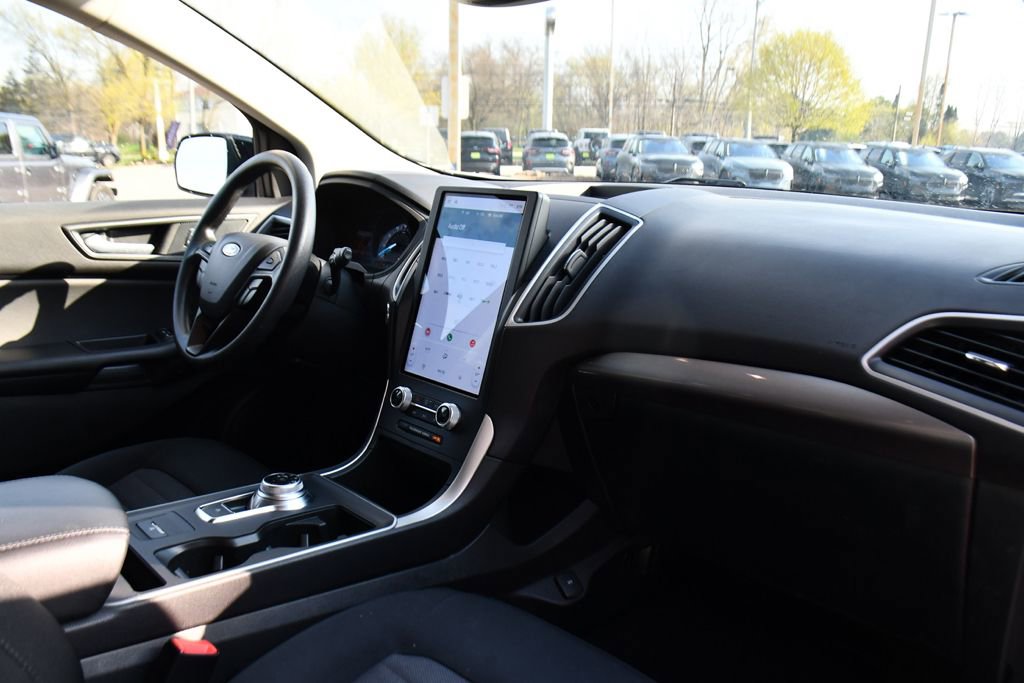 Used 2024 Ford Edge SE w/ Black Appearance Package AWD/4WD image 15