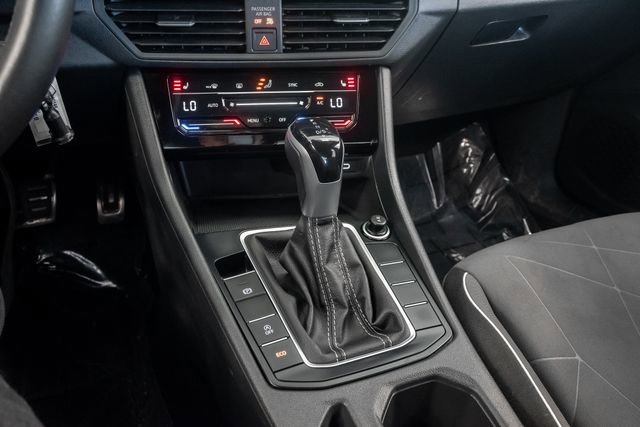Used 2025 Volkswagen Jetta Sport image 18