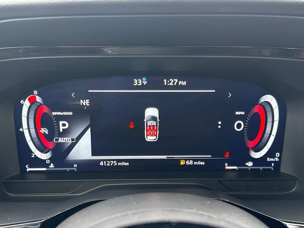 Used 2024 Nissan Pathfinder Platinum w/ Cargo Package image 27