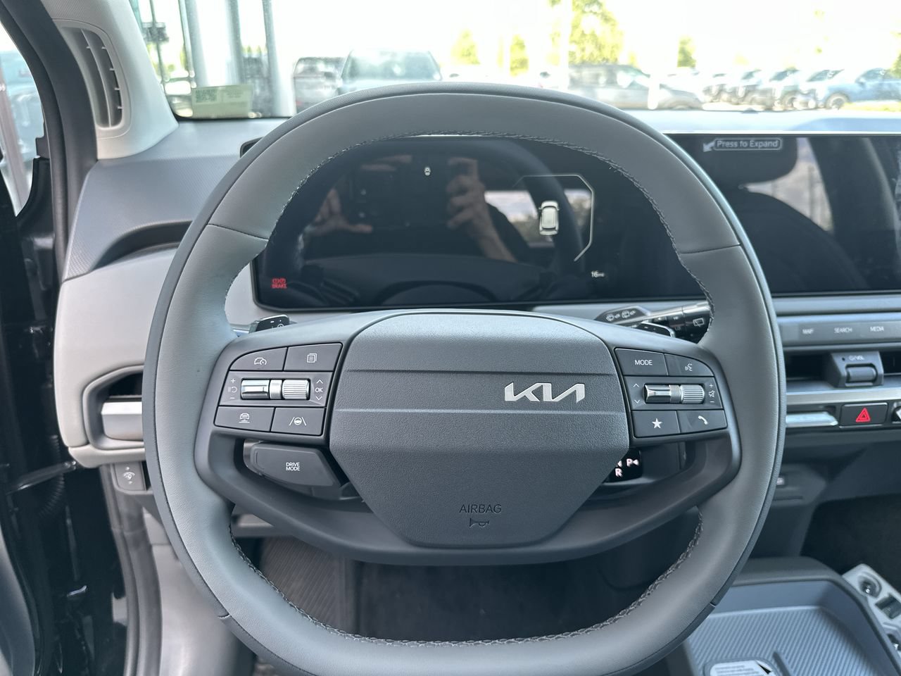 New 2027 Kia EV3 Wind FWD image 5