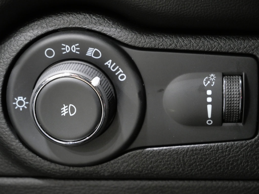 Used 2023 Dodge Durango GT AWD/4WD image 15