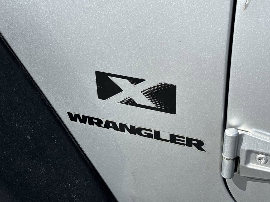Used 2009 Jeep Wrangler X image 27