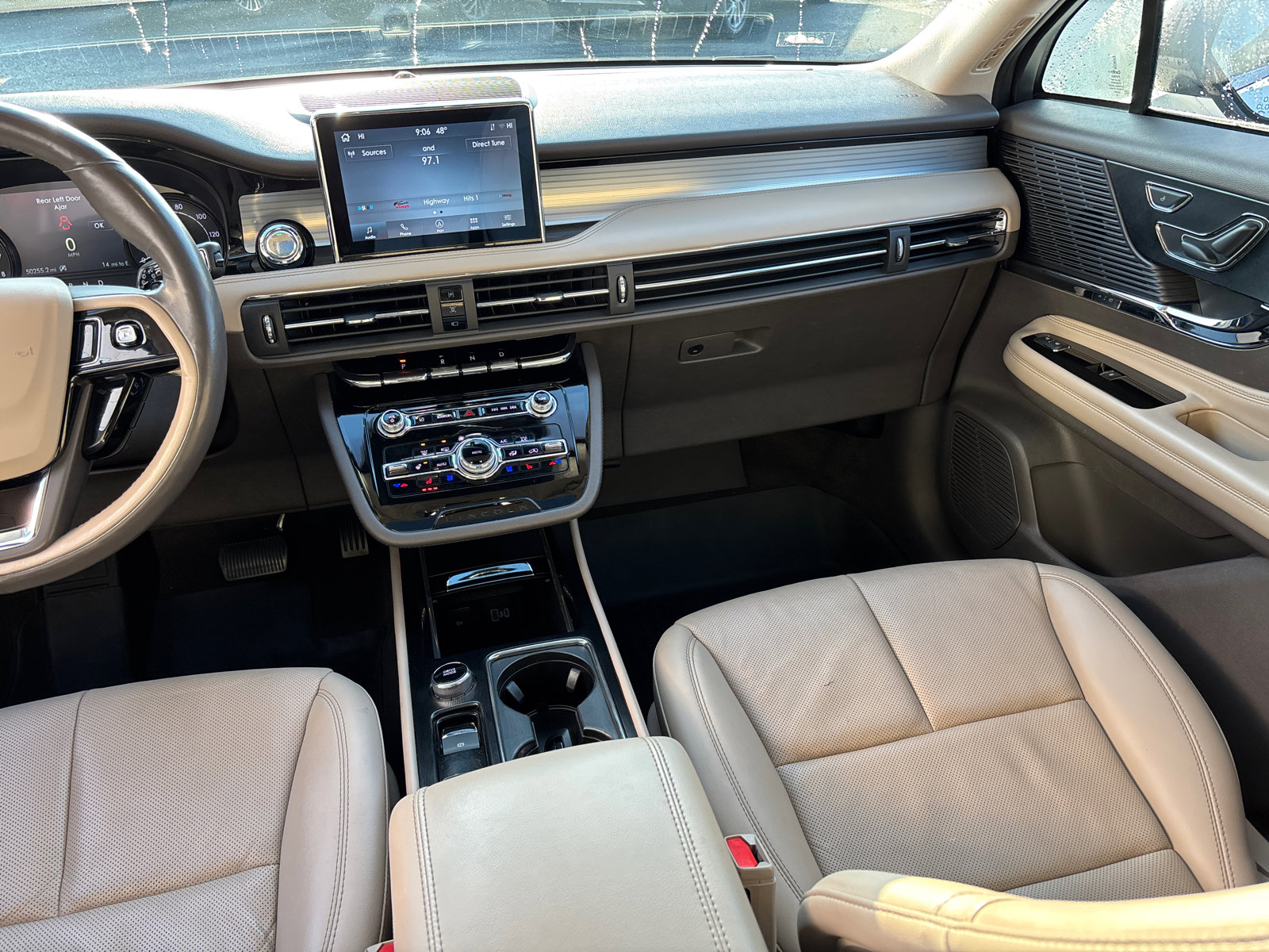 Certified 2022 Lincoln Corsair AWD w/ Premium Package image 31