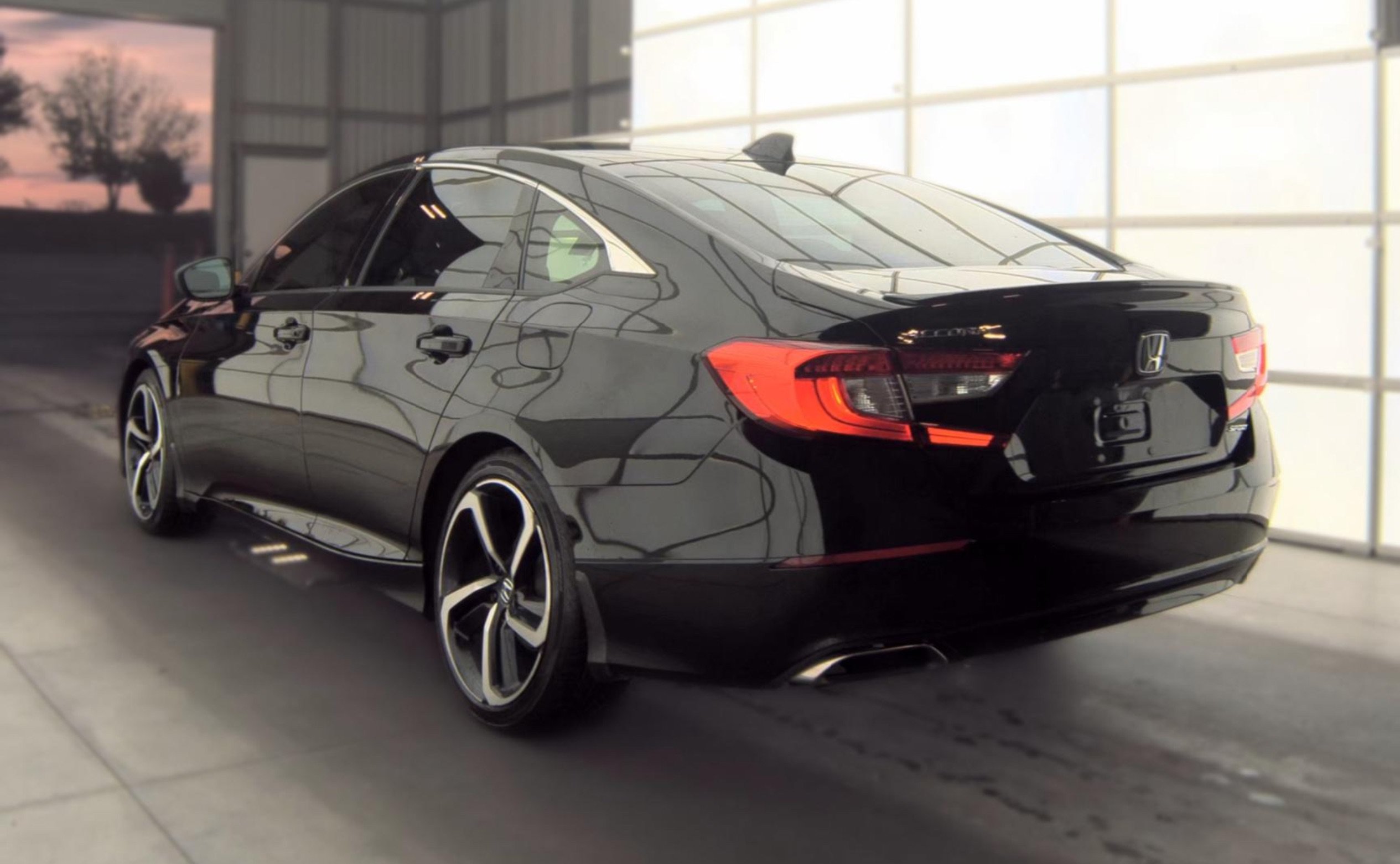 Used 2020 Honda Accord Sport image 4
