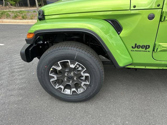New 2025 Jeep Gladiator Sport w/ Premium Package image 11