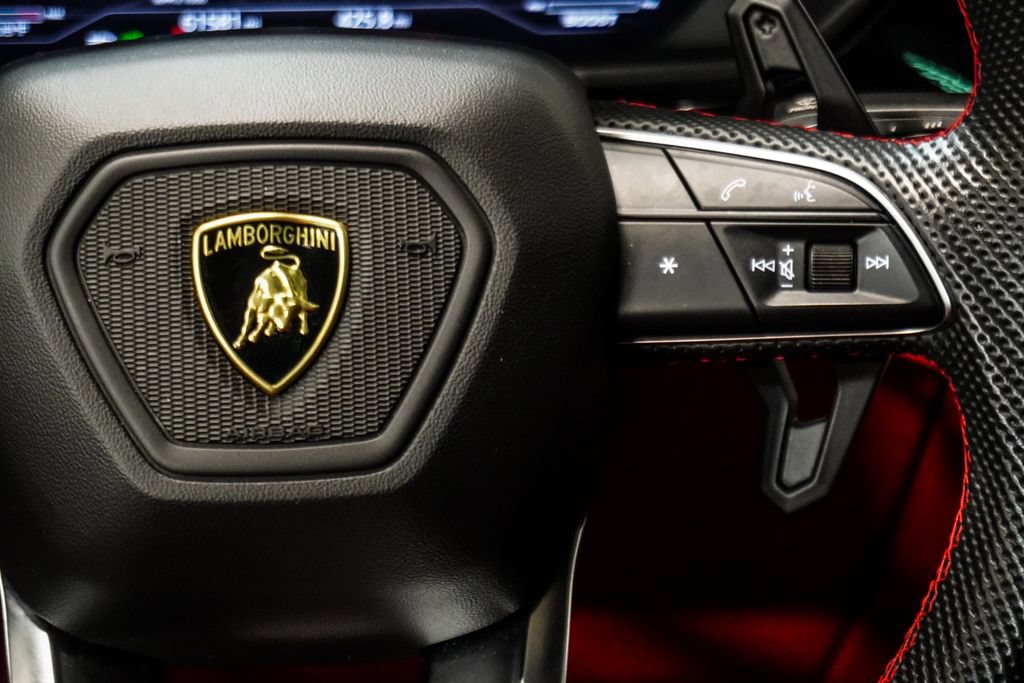 Used 2019 Lamborghini Urus AWD/4WD image 16