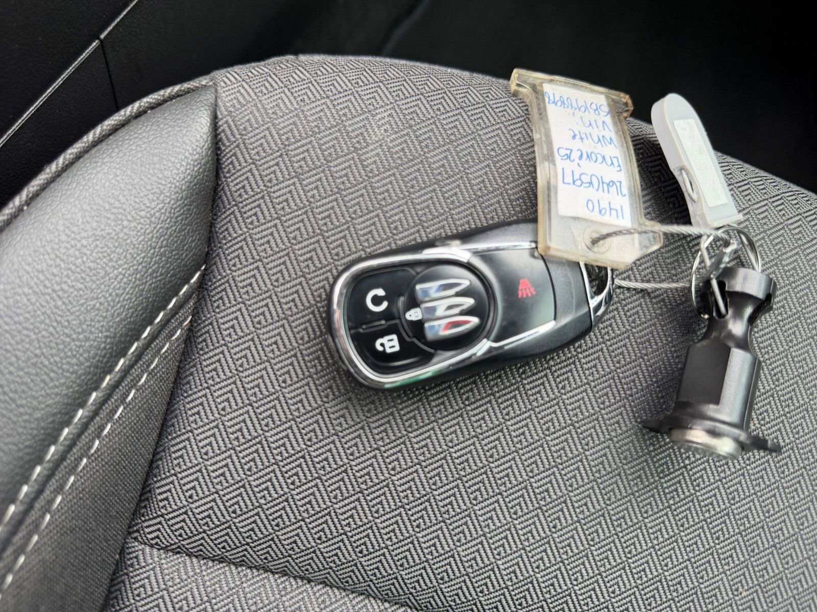 Used 2025 Buick Encore GX Preferred FWD image 23
