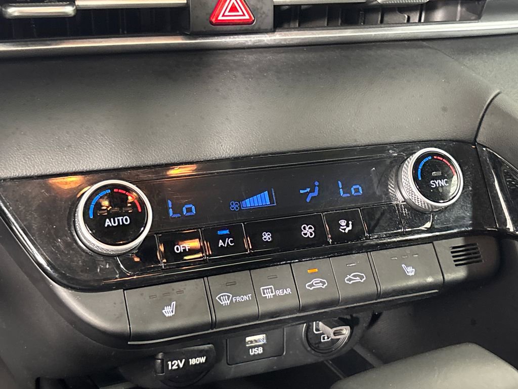 Used 2022 Hyundai Elantra SEL w/ Convenience Package image 21