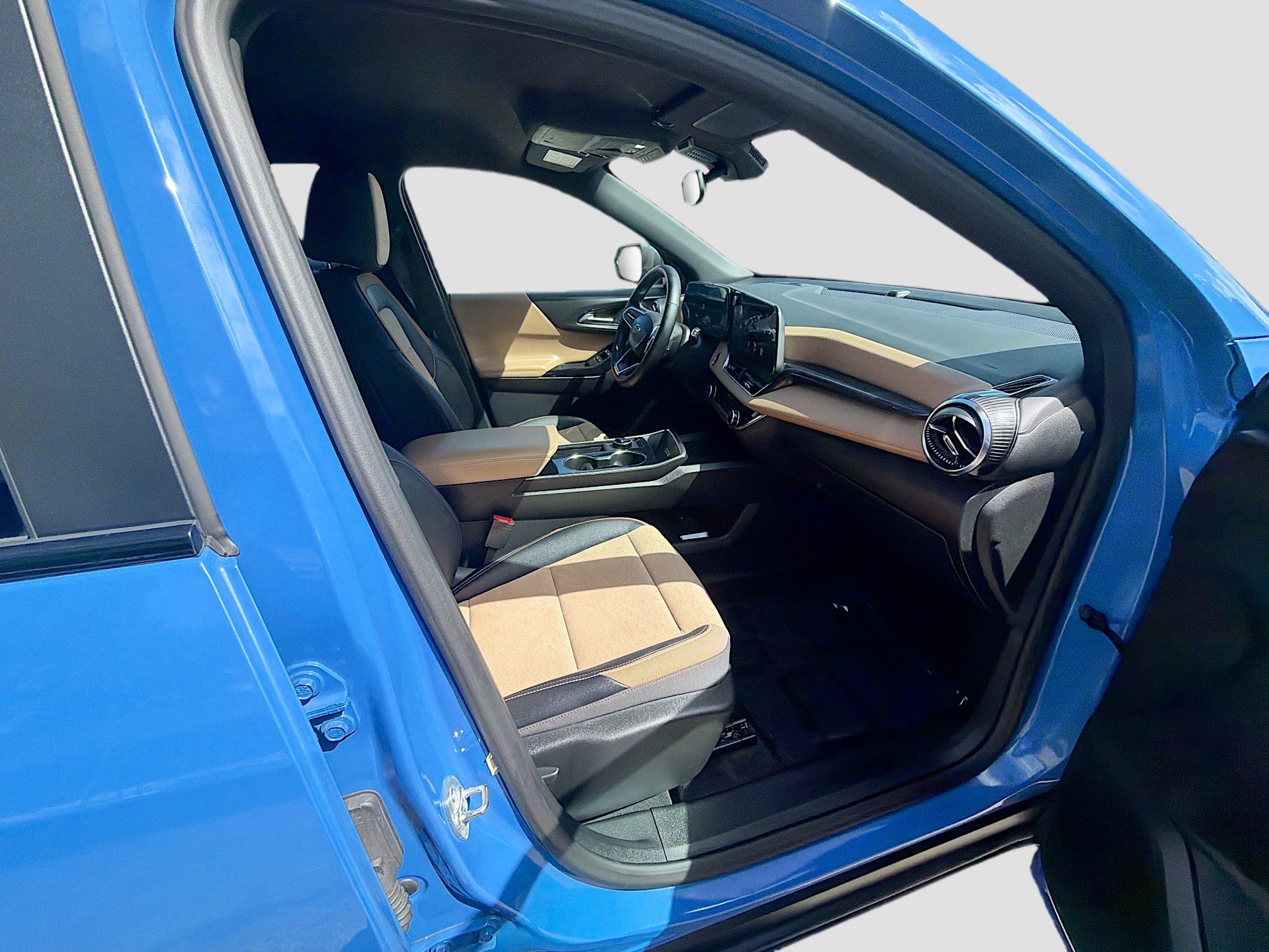 Used 2025 Chevrolet Equinox ACTIV image 32