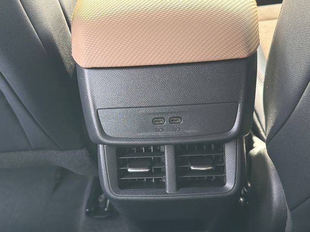 Used 2026 Chevrolet Equinox ACTIV image 23