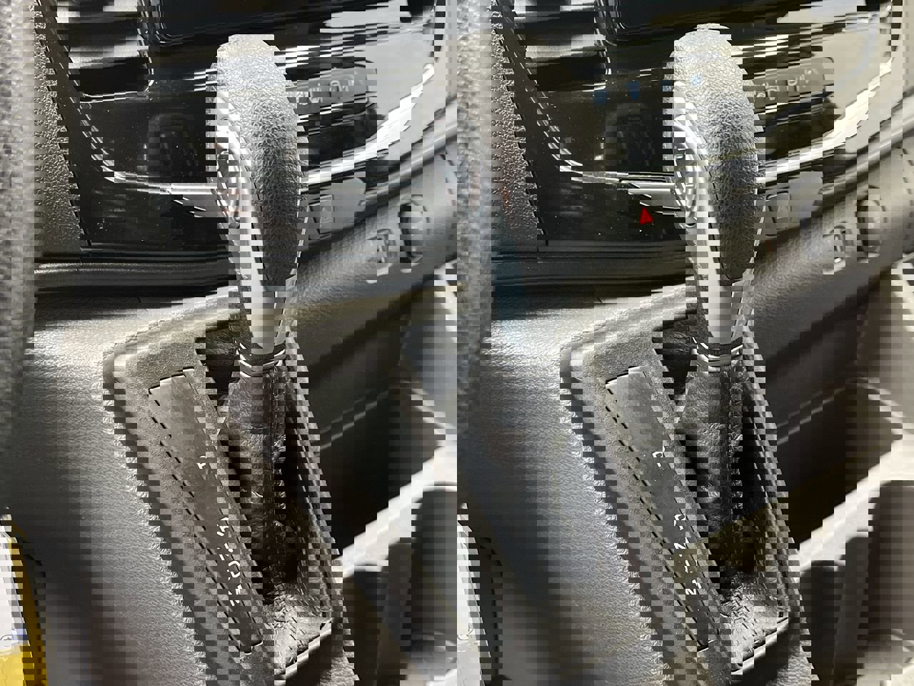 Certified 2024 Ford Transit 350 XLT image 23