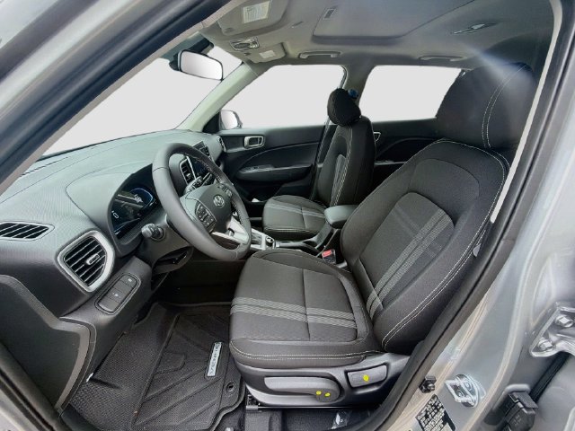 New 2026 Hyundai Venue SEL FWD image 21