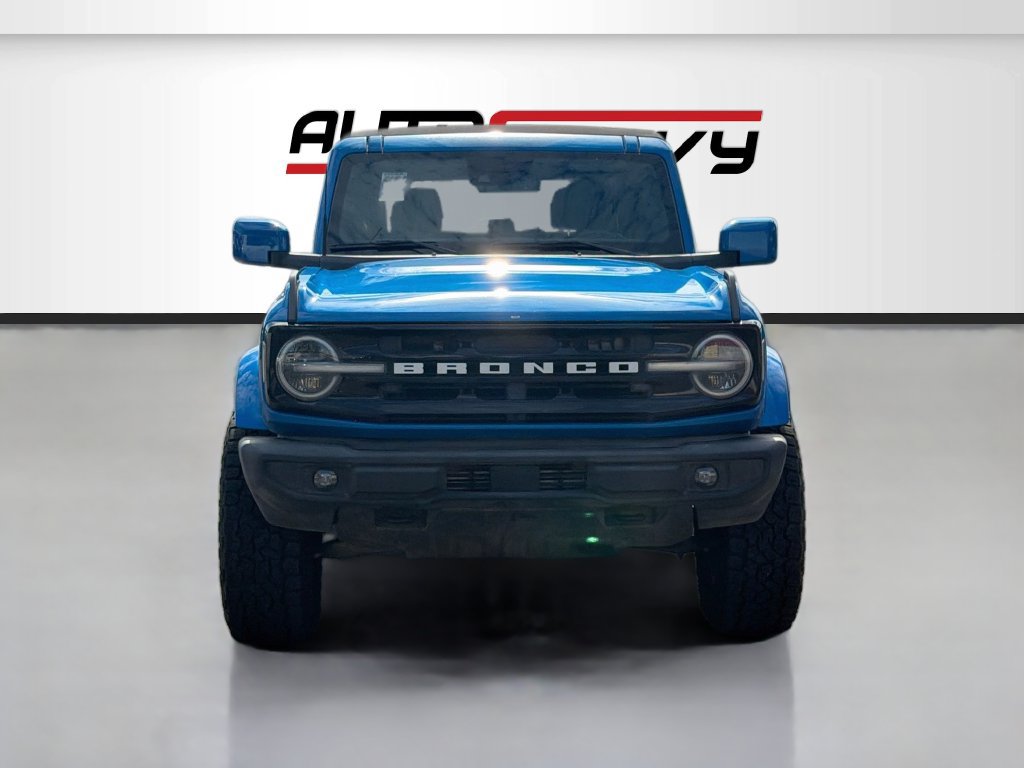 Used 2023 Ford Bronco Outer Banks AWD/4WD image 2