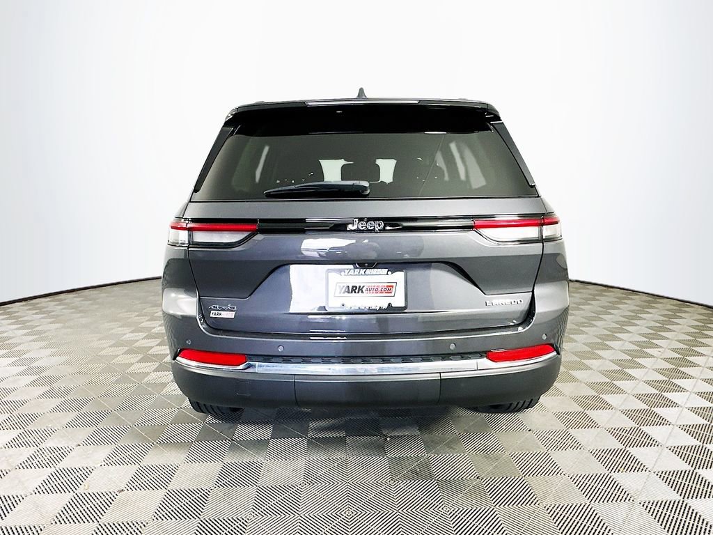 Certified 2023 Jeep Grand Cherokee Laredo image 9