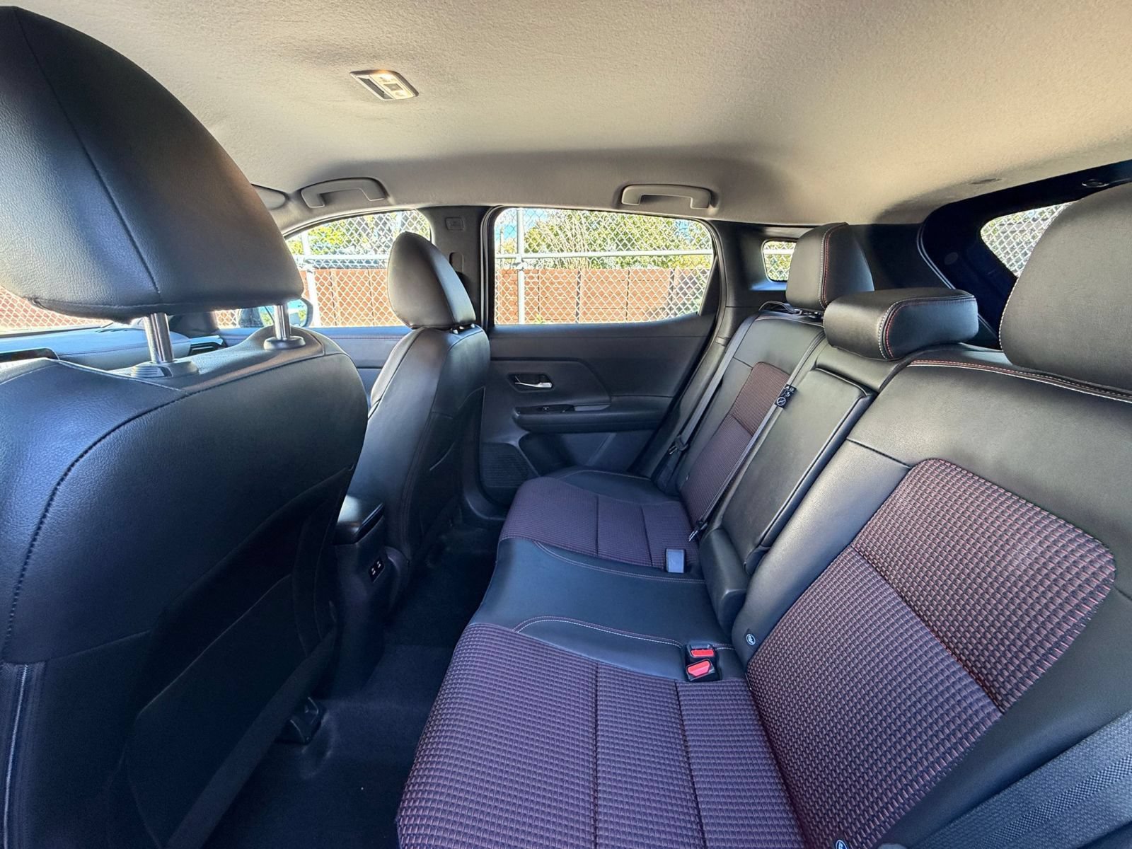 Used 2026 Nissan Kicks SR FWD image 25