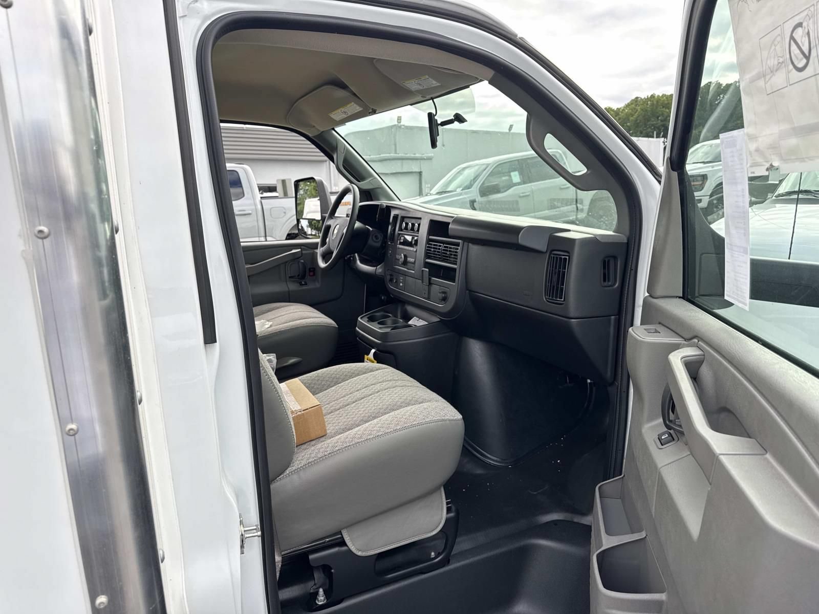 New 2026 Chevrolet Express 4500 w/ Power Convenience Package RWD image 11
