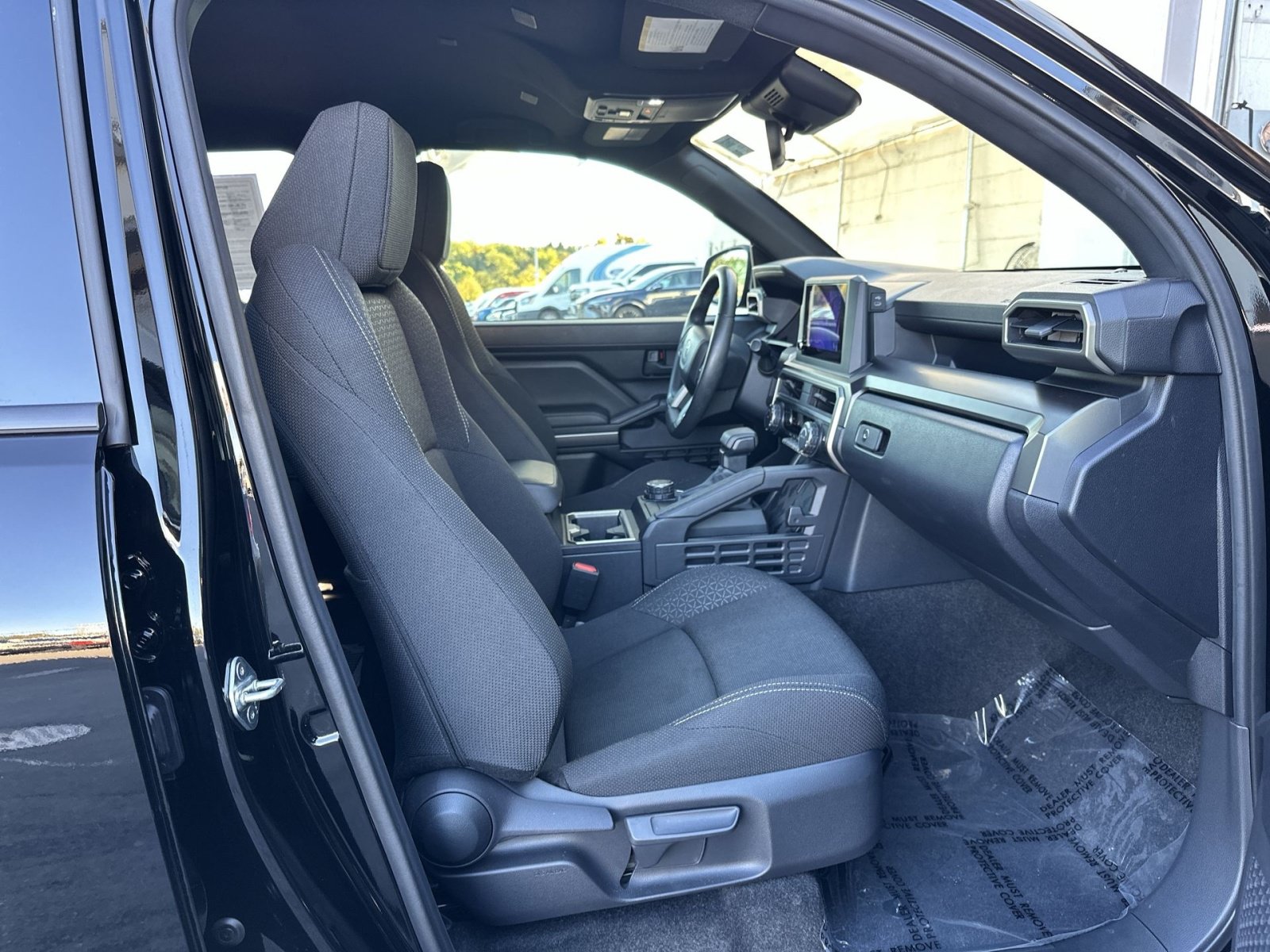 Used 2025 Toyota 4Runner SR5 AWD/4WD image 27