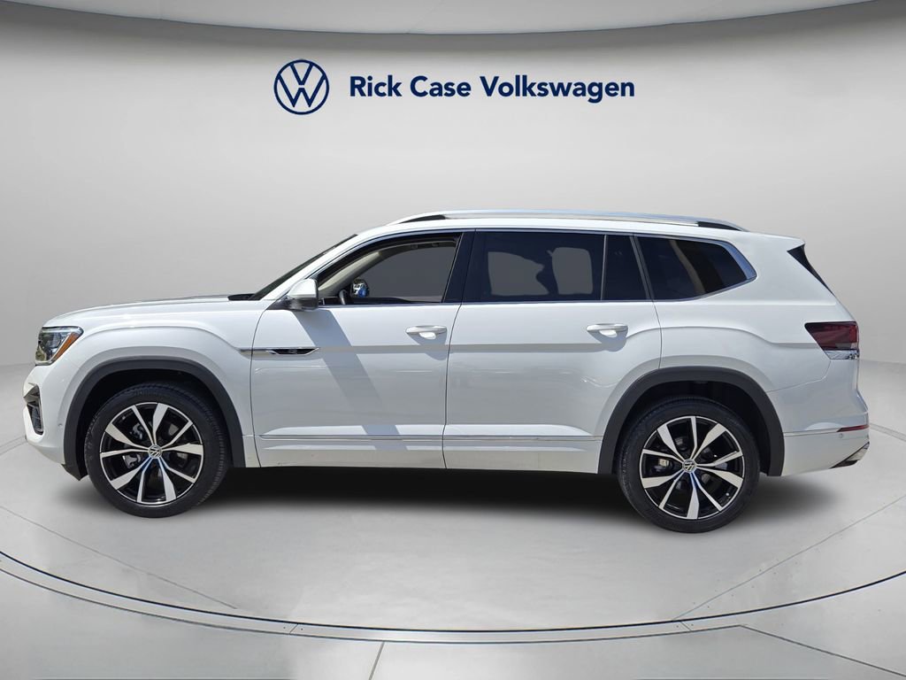 Used 2024 Volkswagen Atlas SEL Premium R-Line image 3