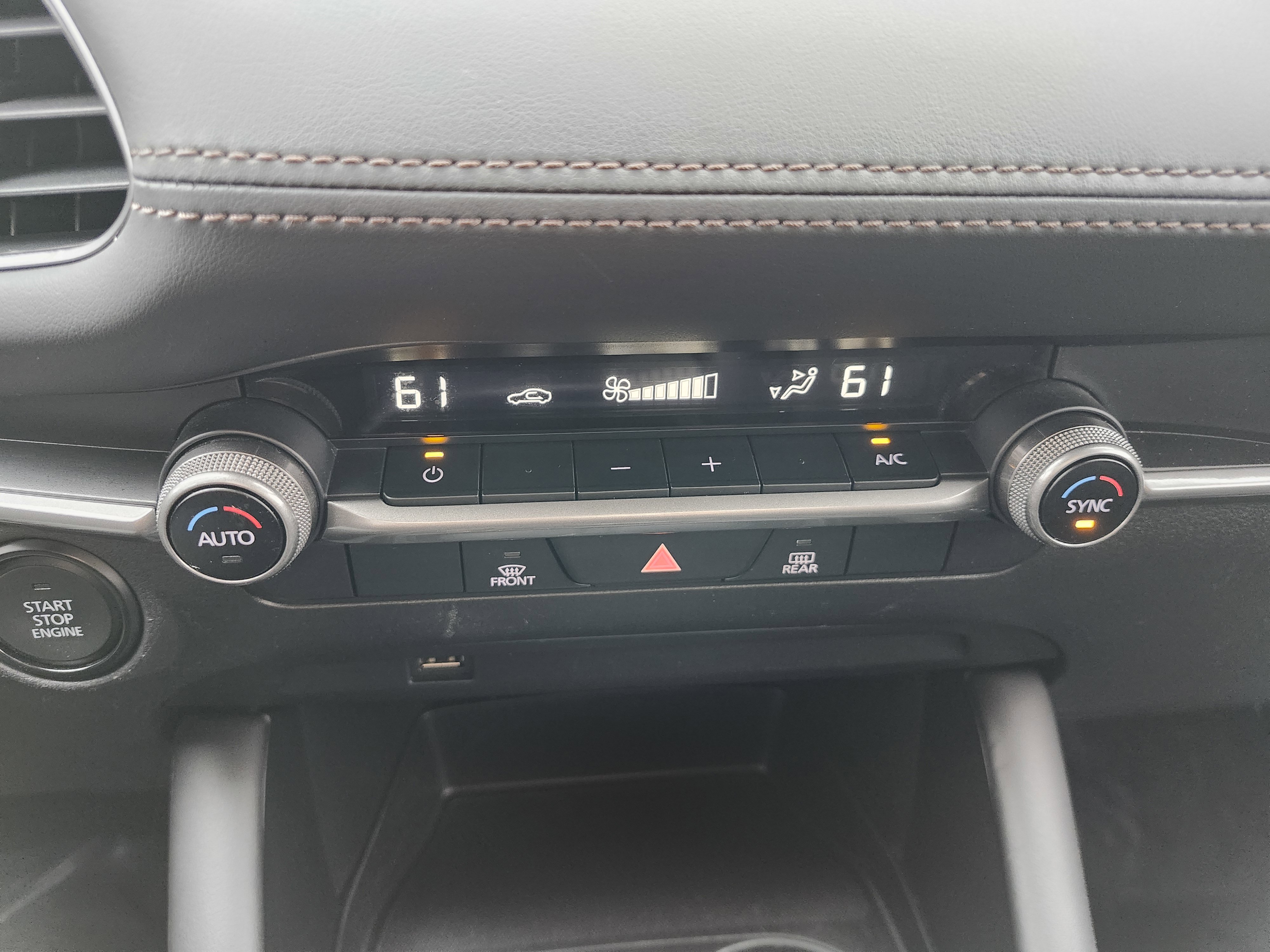 Used 2021 MAZDA MAZDA3 s AWD/4WD image 32