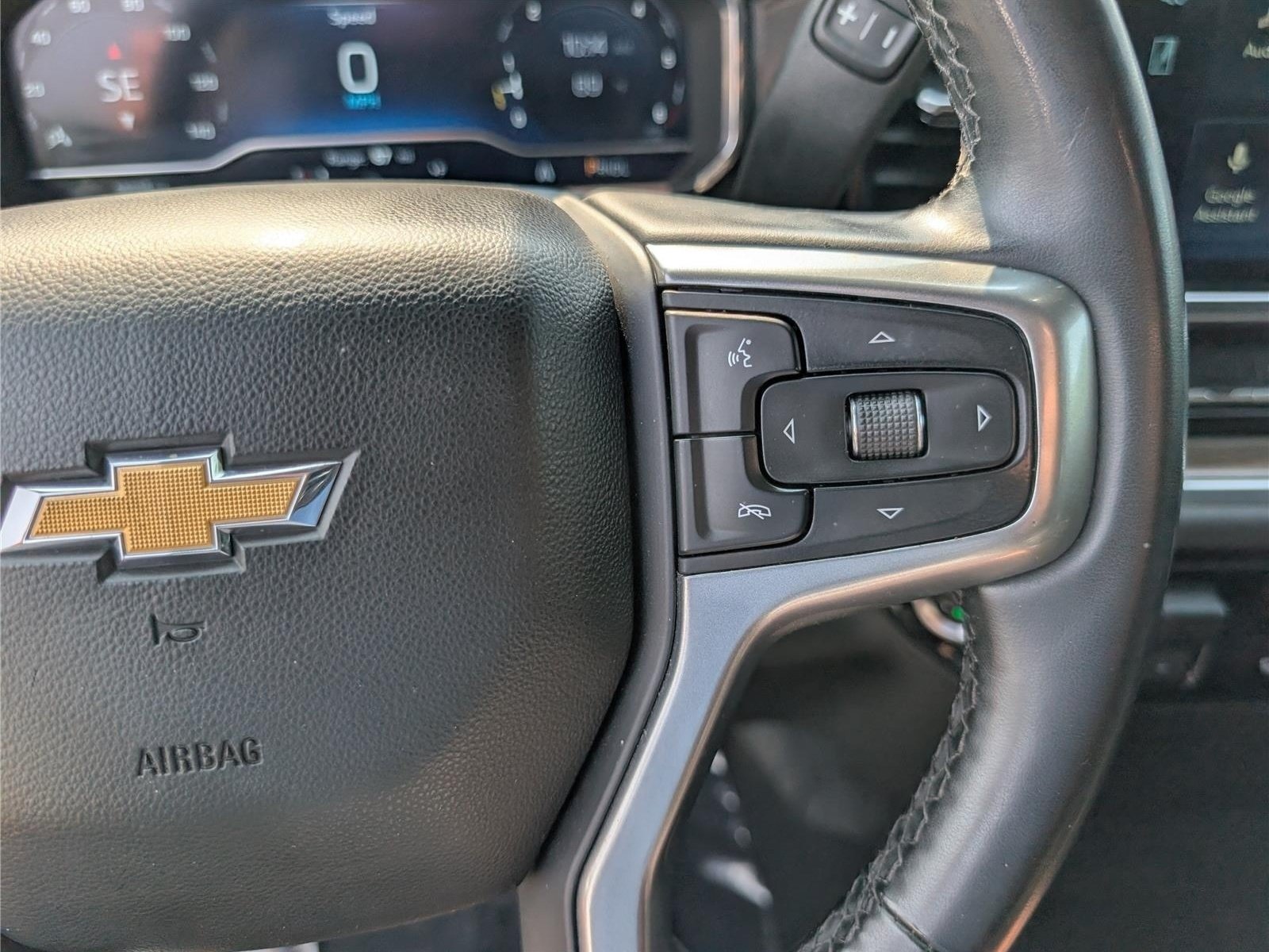 Used 2025 Chevrolet Silverado 1500 LT RWD image 23