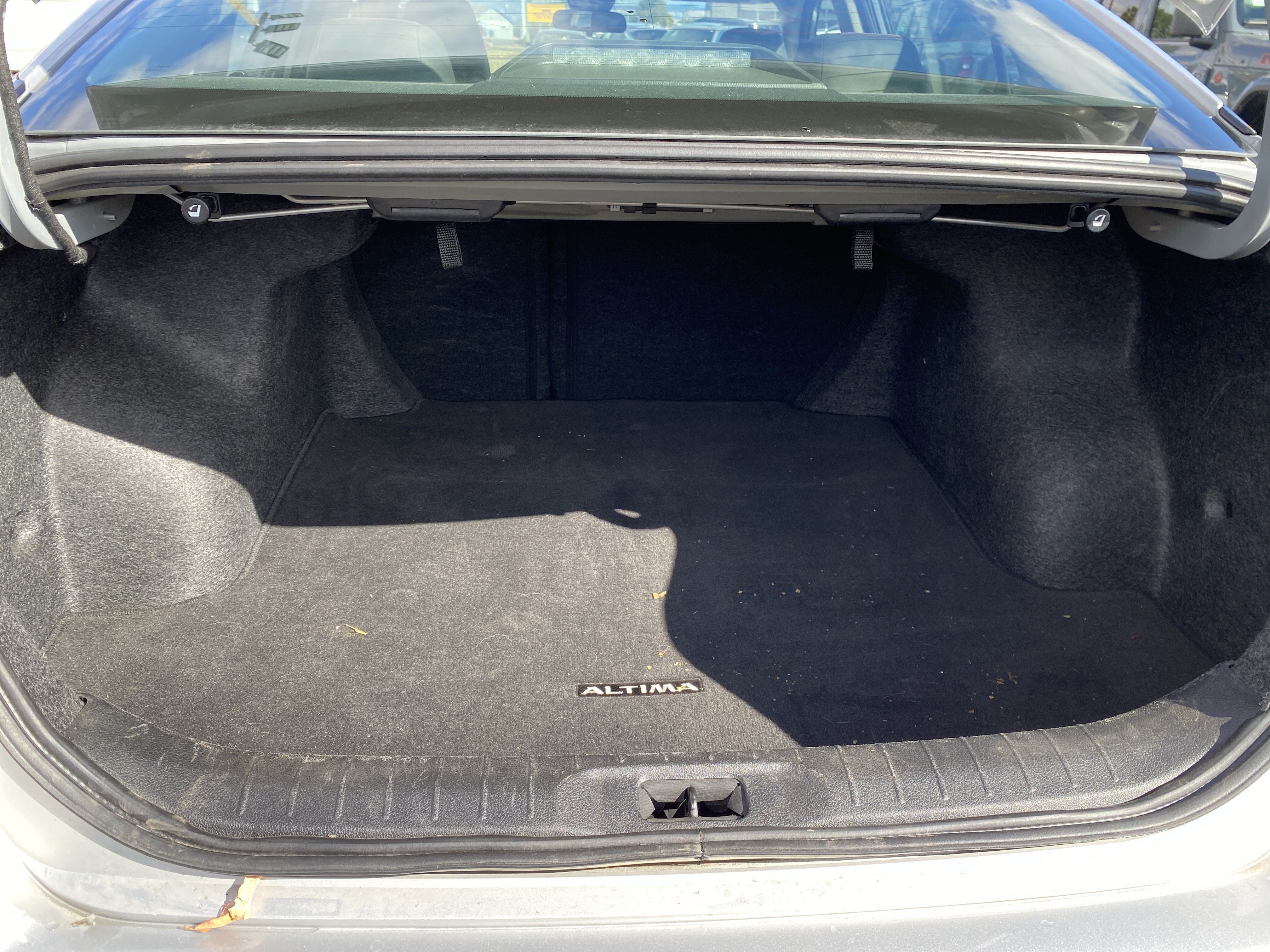 Used 2024 Nissan Altima 2.5 SR FWD image 26