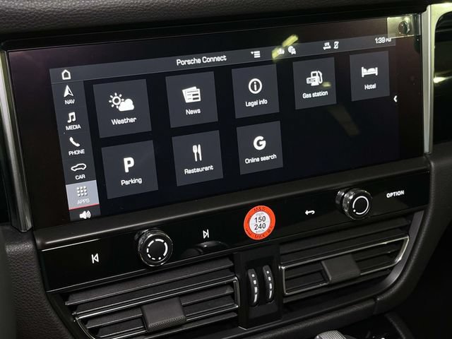 New 2026 Porsche Macan AWD/4WD image 32