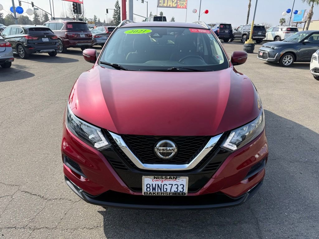 Used 2021 Nissan Rogue Sport SV image 2