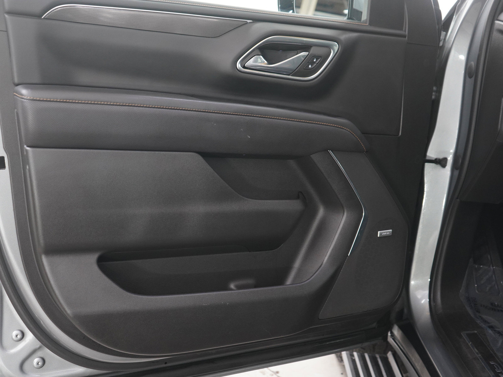 Used 2023 GMC Yukon AT4 w/ AT4 Premium Package AWD/4WD image 20