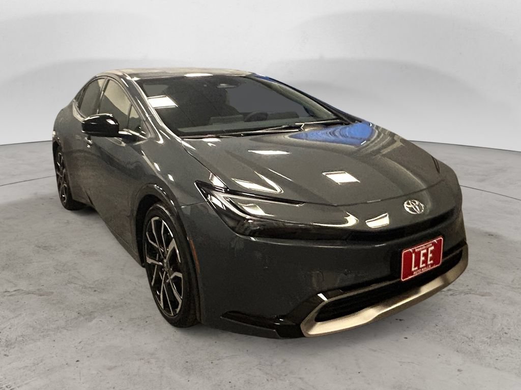 Used 2023 Toyota Prius Prime FWD image 7