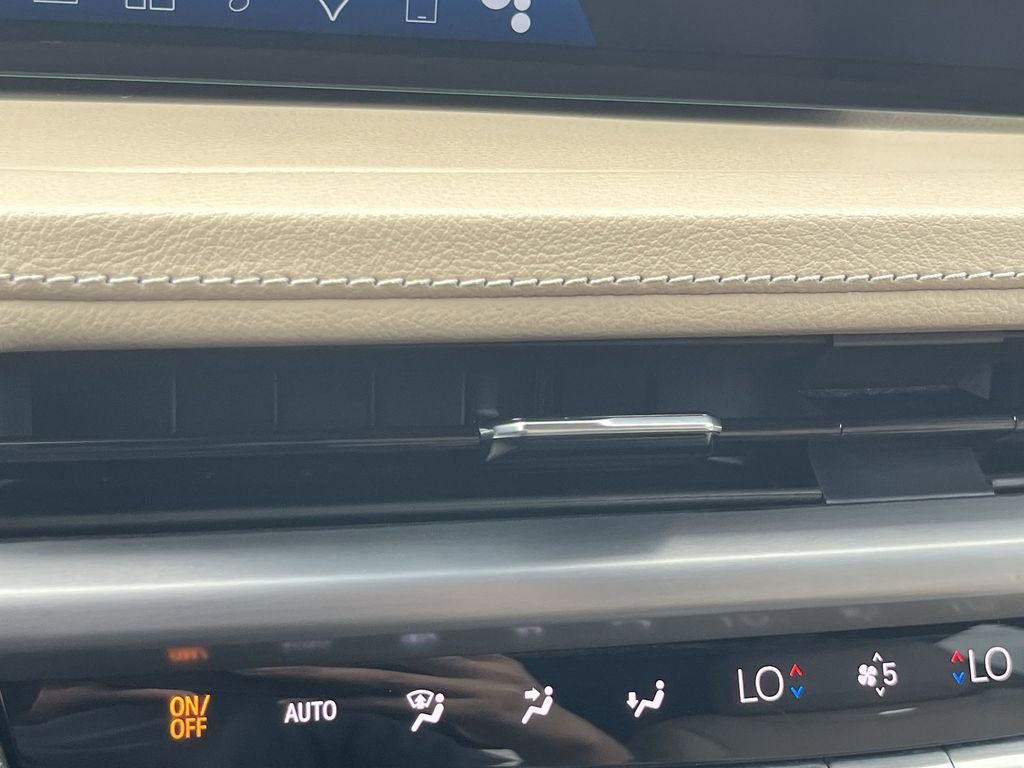 Certified 2024 Cadillac XT4 Premium Luxury image 45