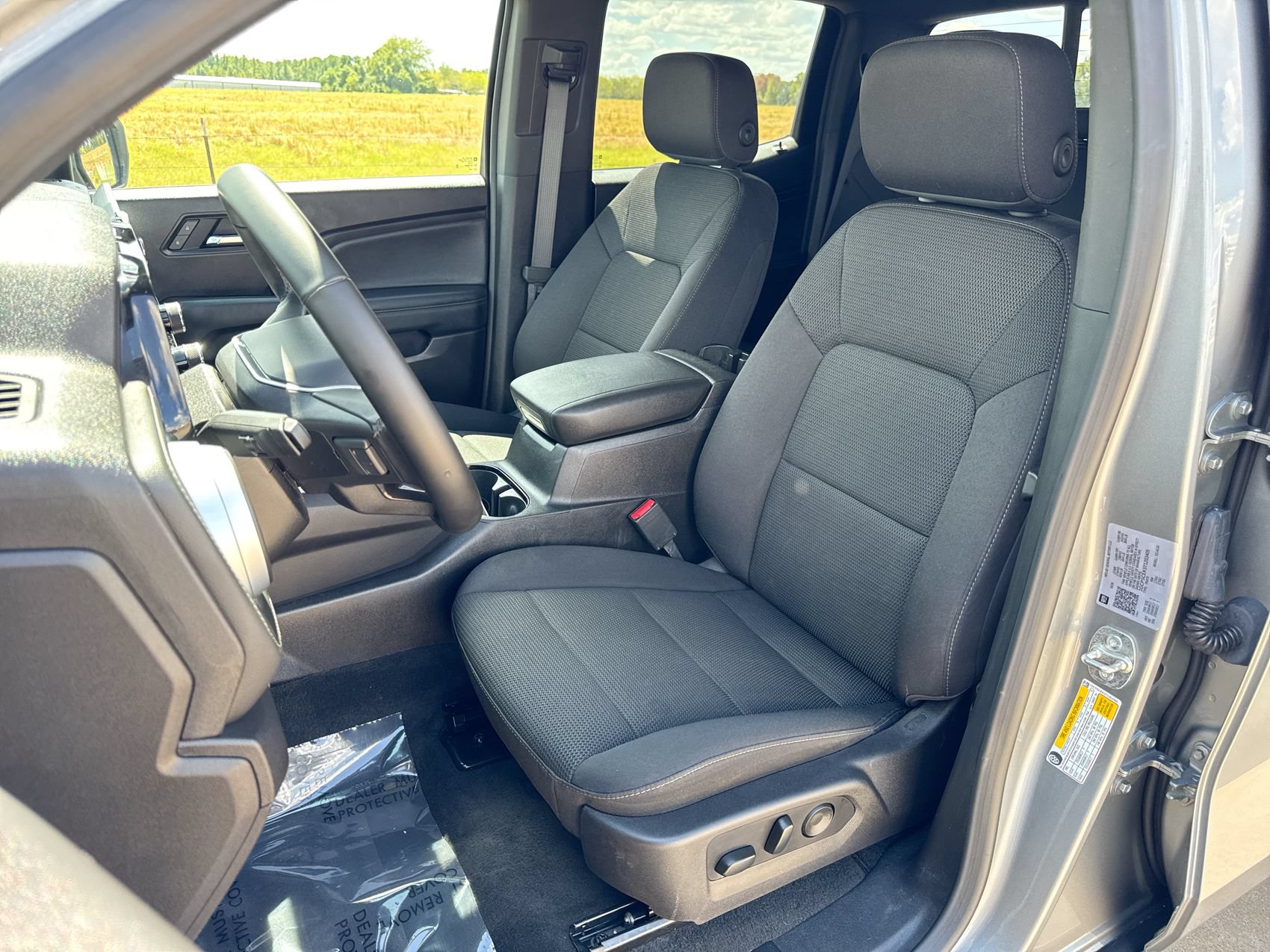 Used 2026 Chevrolet Colorado LT RWD image 11