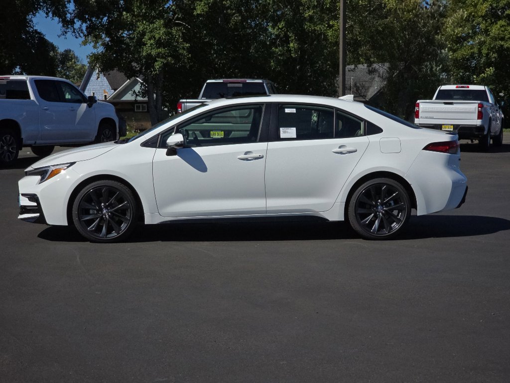 New 2026 Toyota Corolla XSE image 3