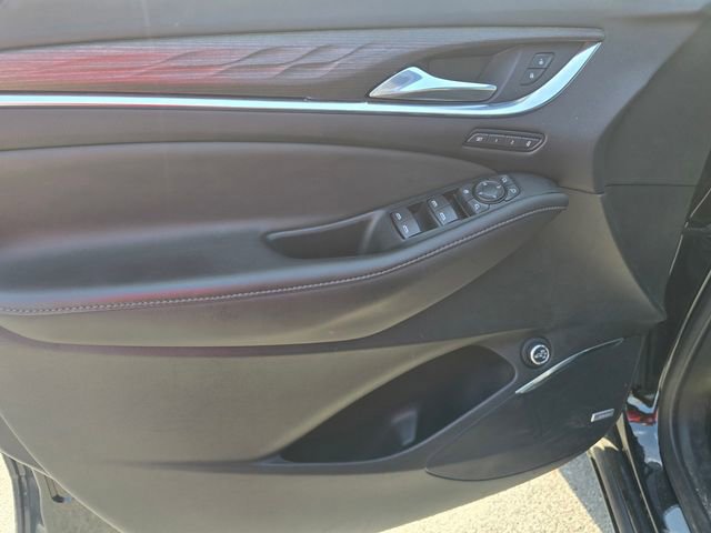 Used 2024 Buick Enclave Avenir image 22