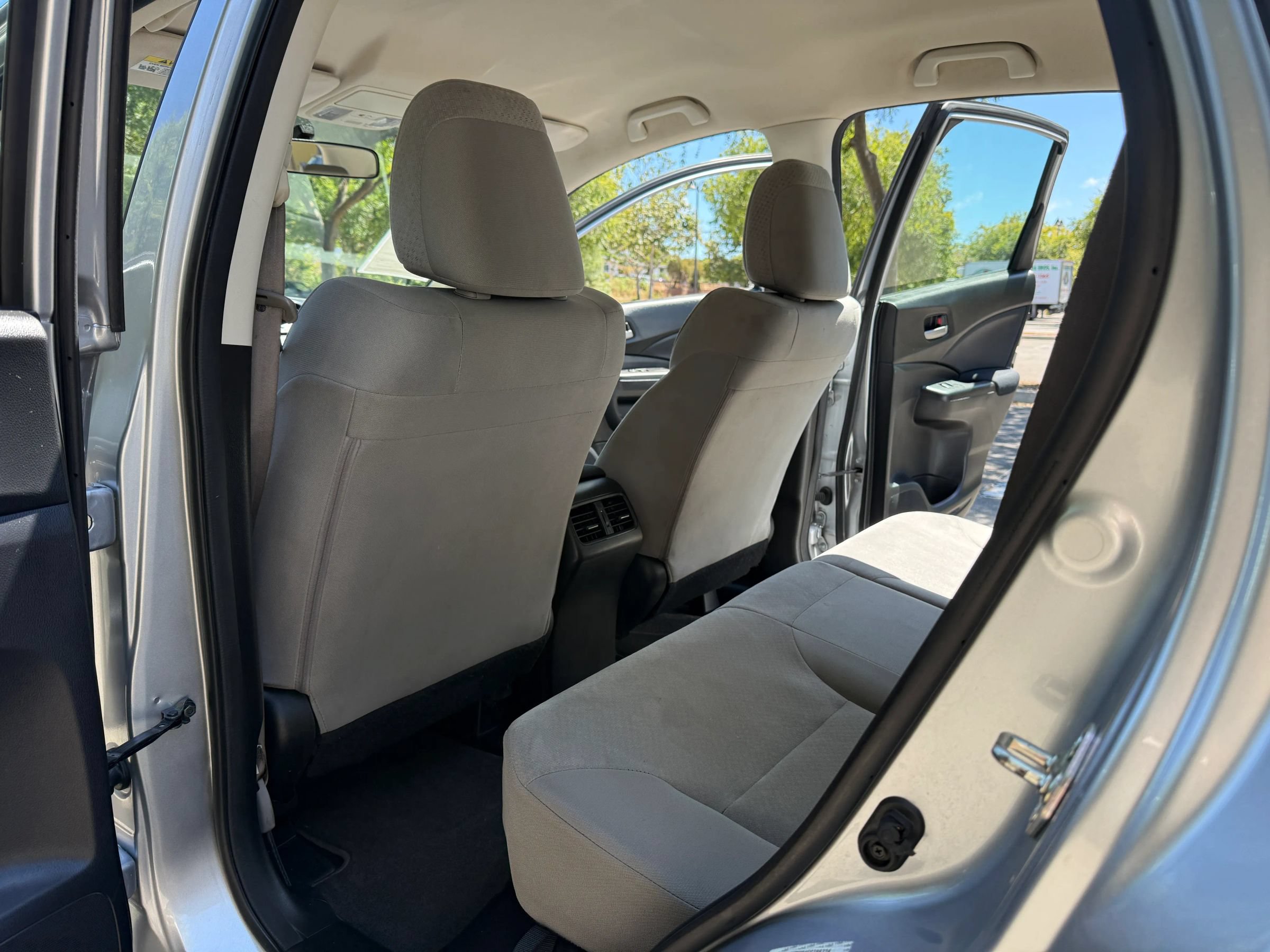 Used 2015 Honda CR-V LX image 18