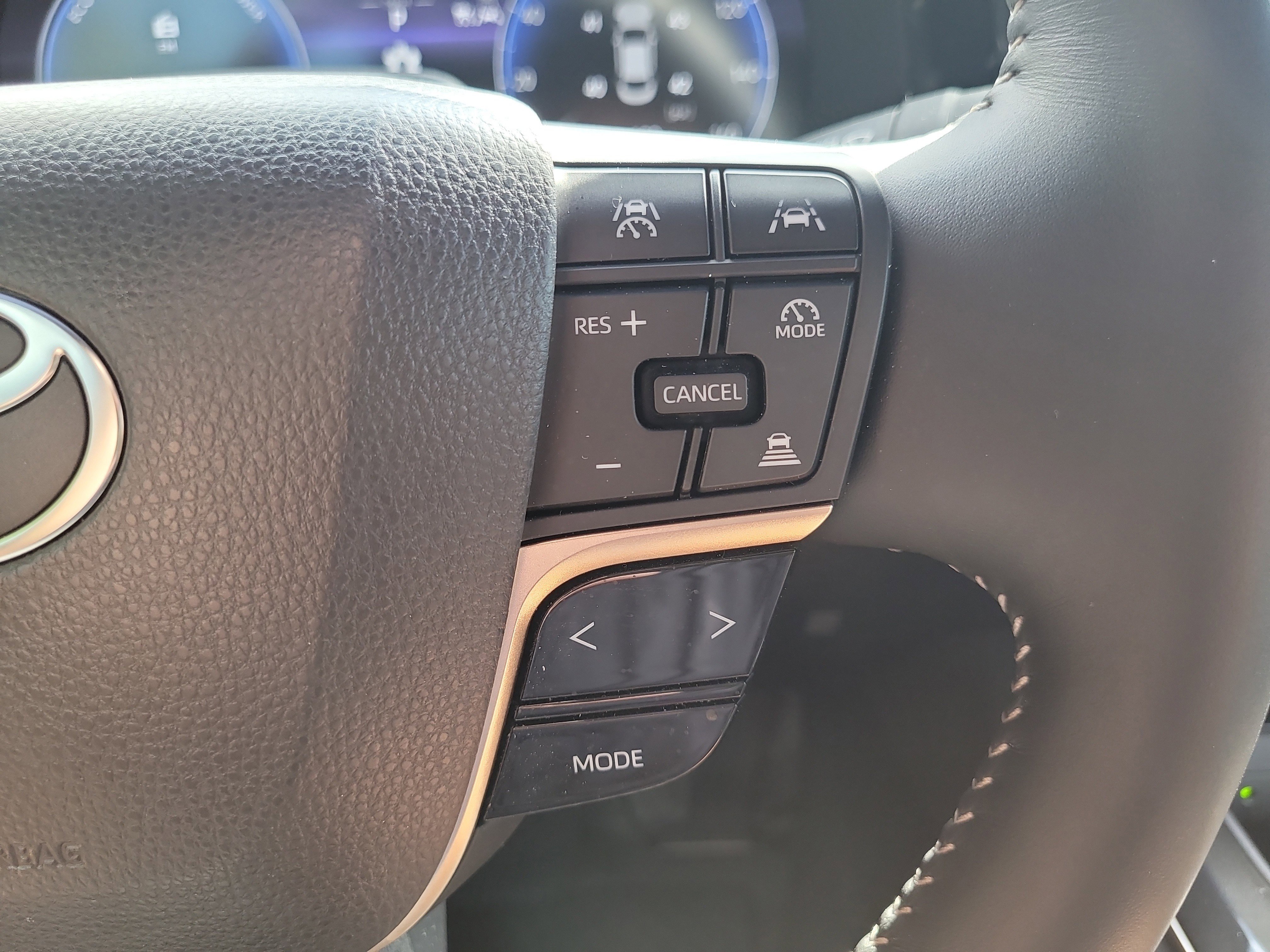 Used 2026 Toyota Crown AWD/4WD image 31