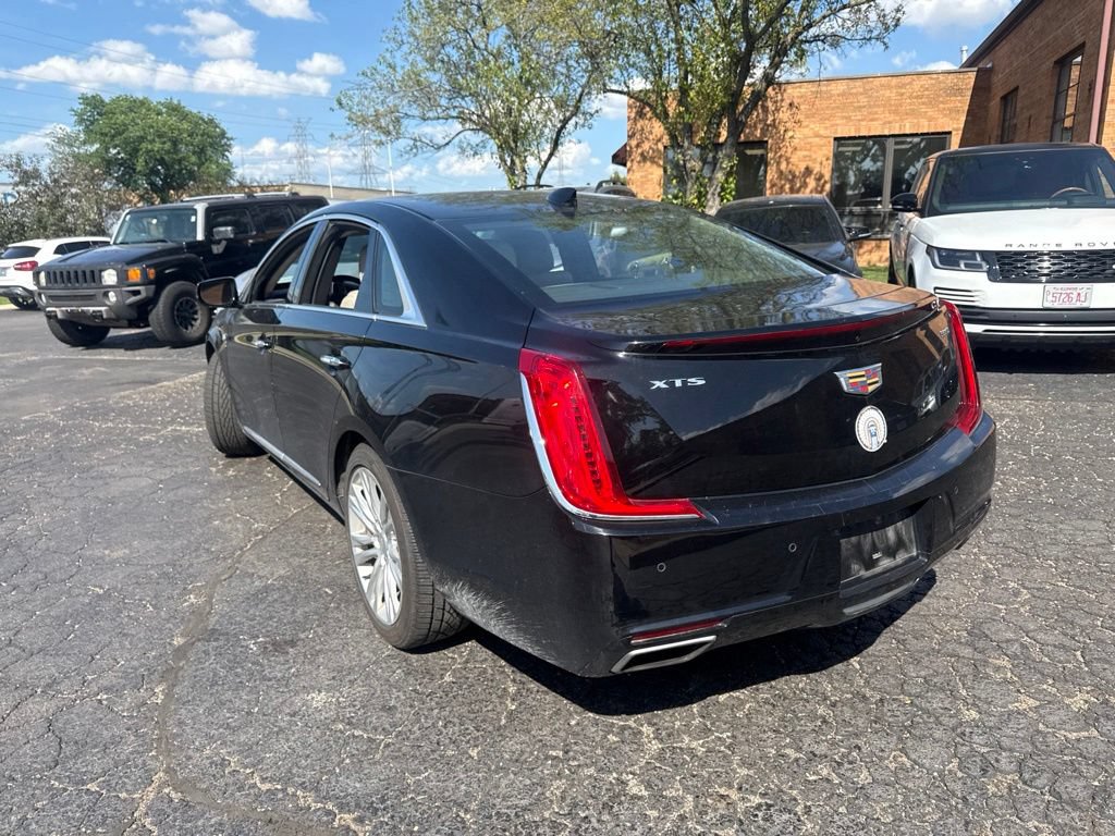 Used 2019 Cadillac XTS Luxury FWD image 4