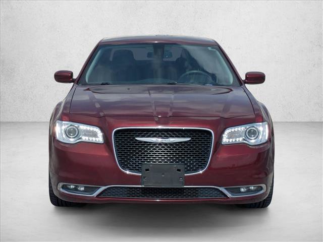 Used 2017 Chrysler 300 Limited w/ Driver Convenience Group RWD image 2