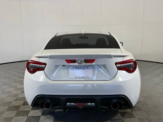 Used 2017 Toyota 86 RWD image 5