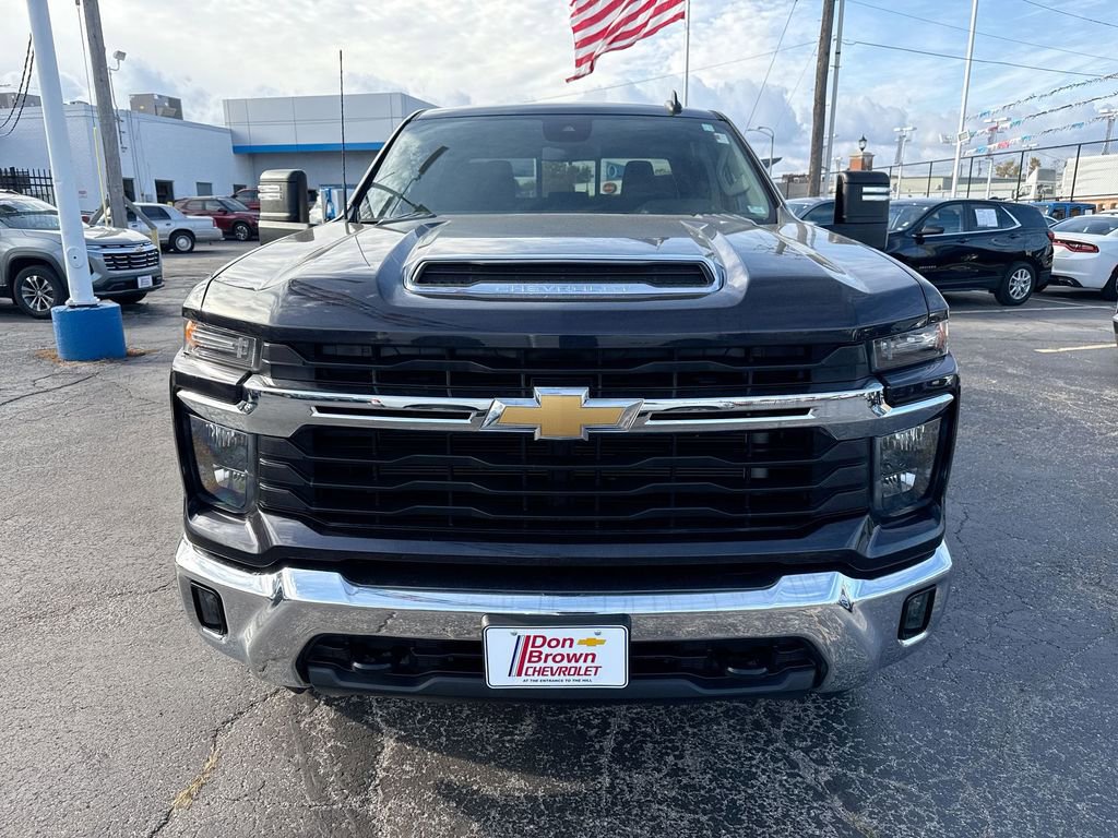 Used 2024 Chevrolet Silverado 2500 LT w/ Convenience Package image 30
