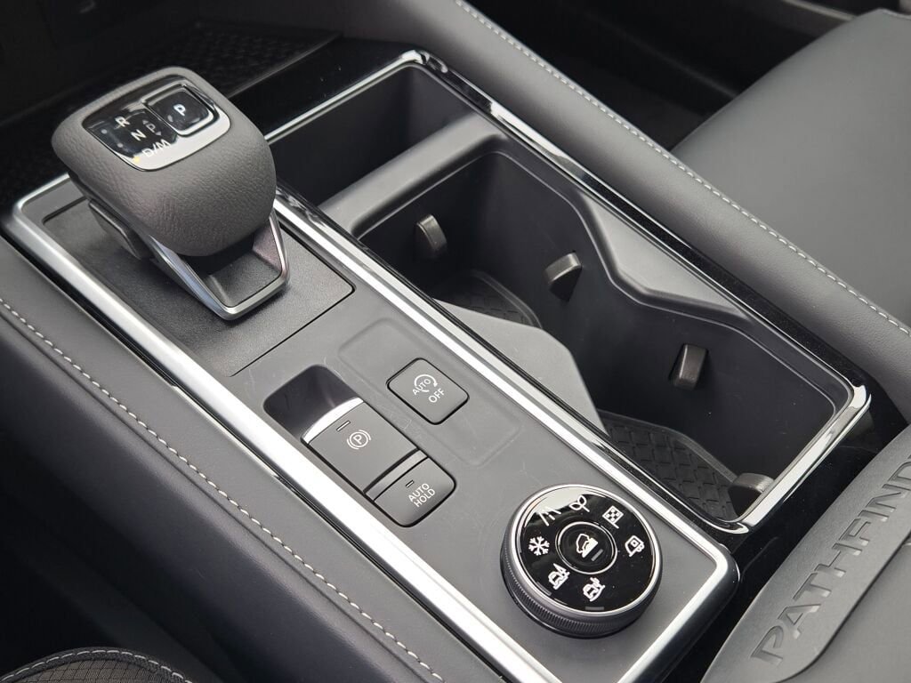 New 2026 Nissan Pathfinder SL AWD/4WD image 25