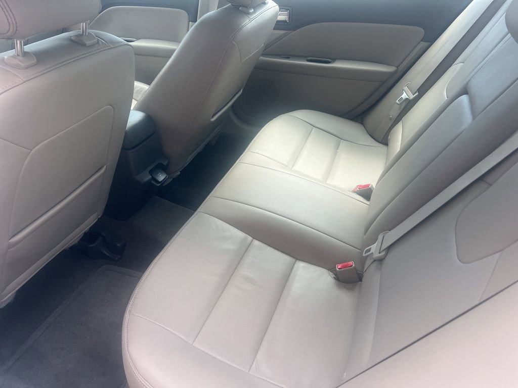 Used 2011 Ford Fusion Hybrid w/ 502A Rapid Spec Order Code image 7