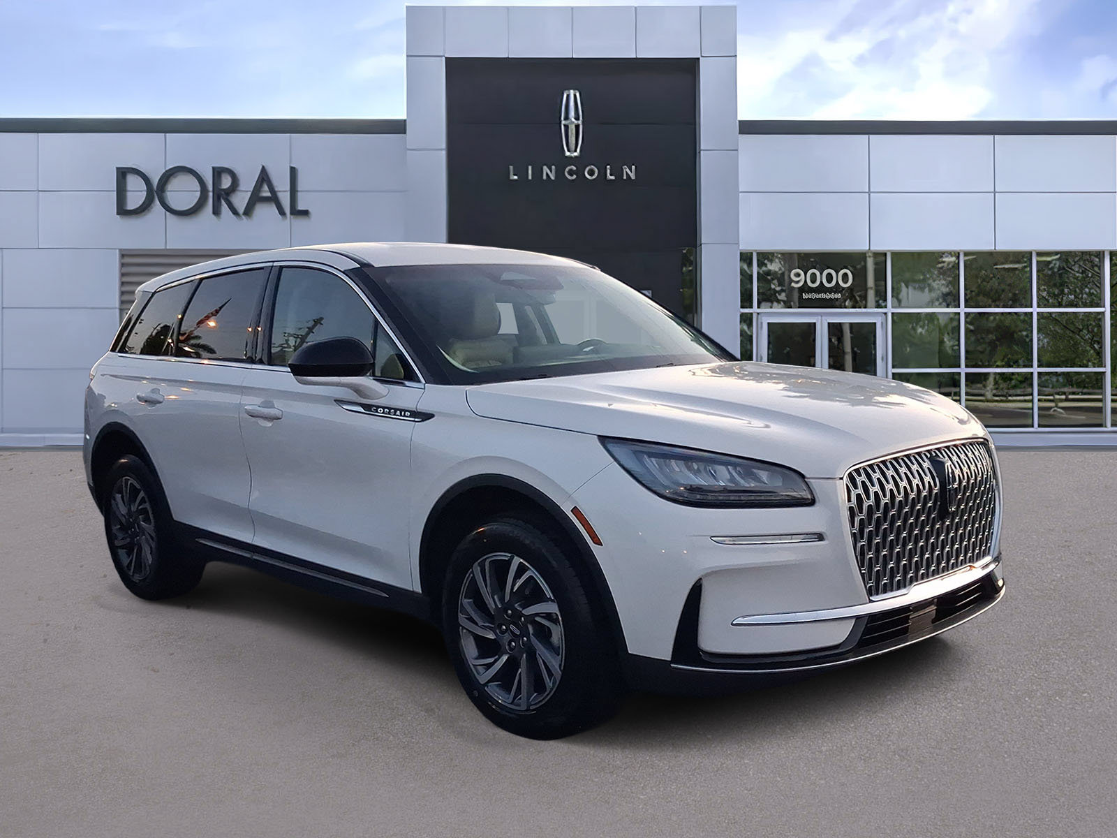 Certified 2024 Lincoln Corsair FWD image 1