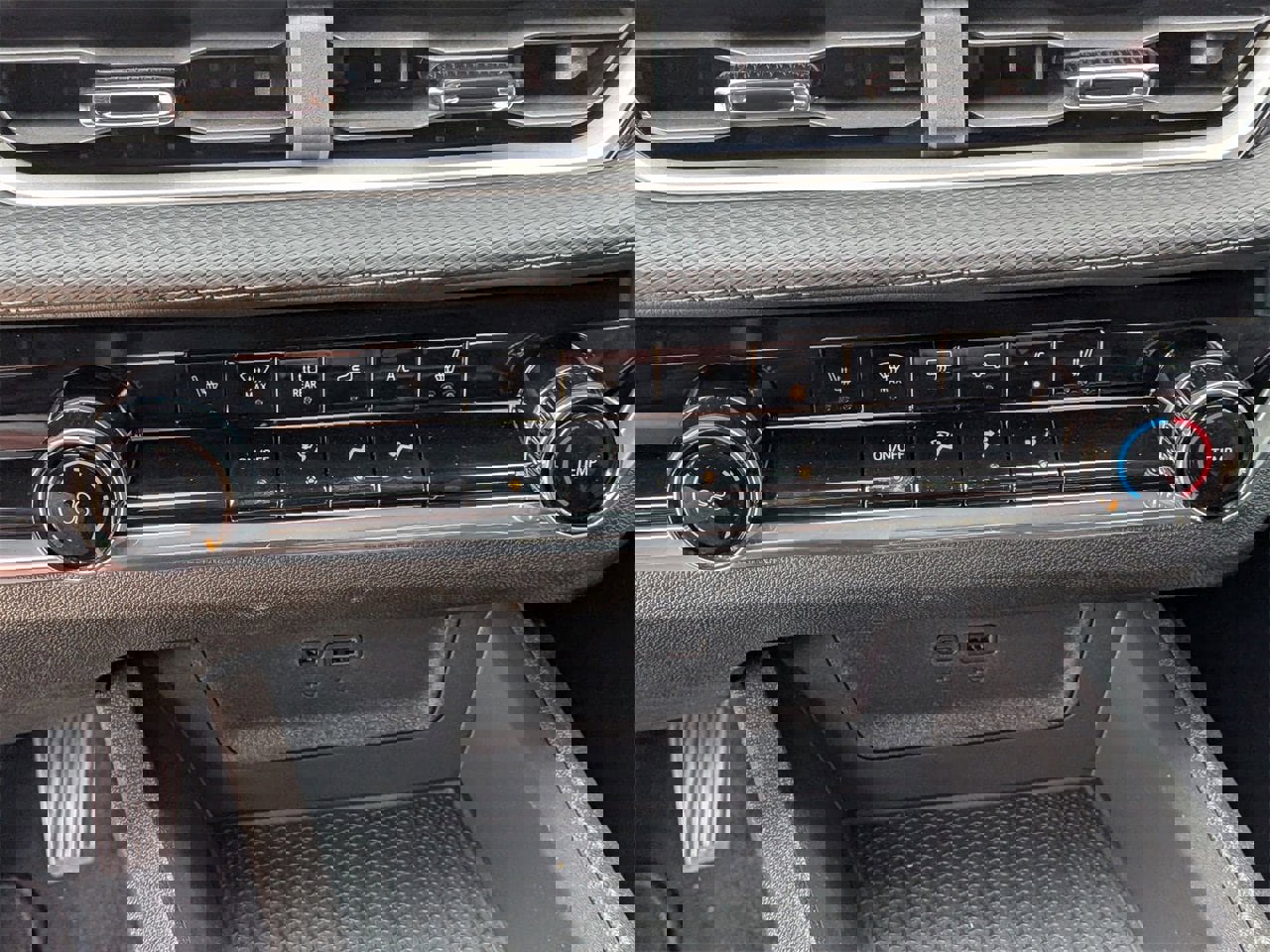 Used 2026 Chevrolet Equinox LT w/ Midnight Edition image 17