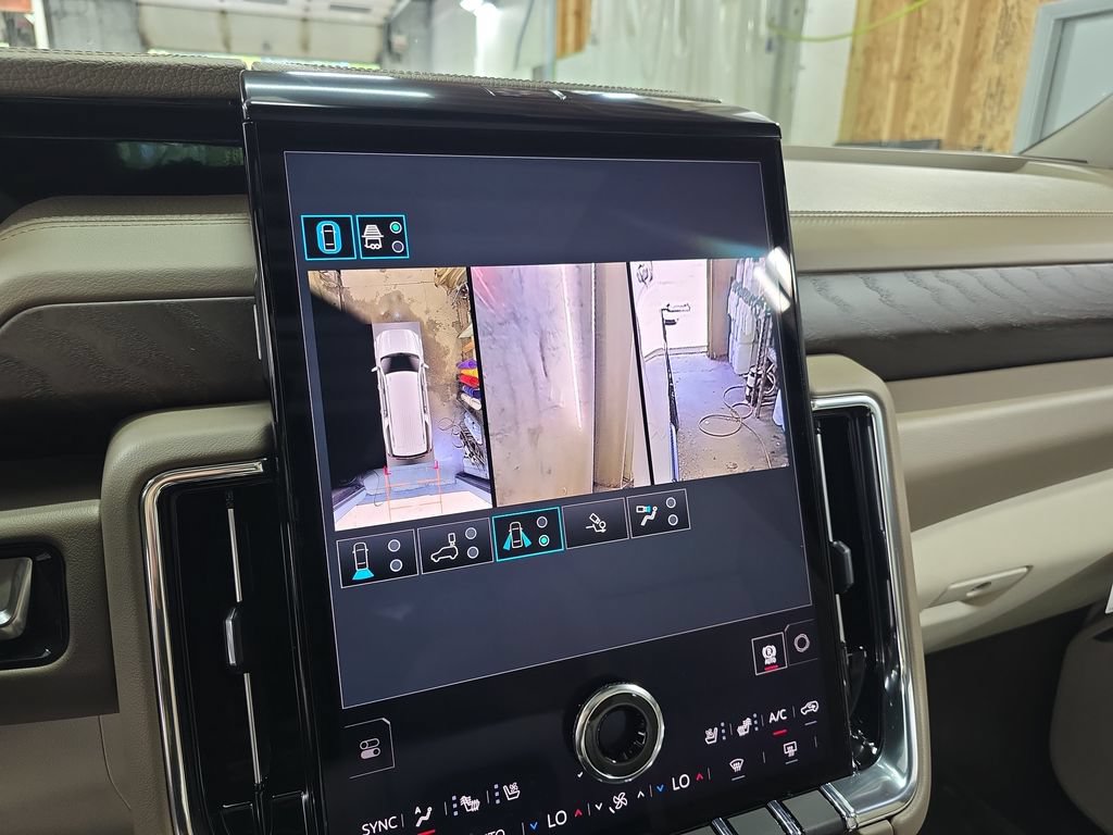 New 2026 GMC Yukon XL Denali w/ Advanced Technology Package AWD/4WD image 27