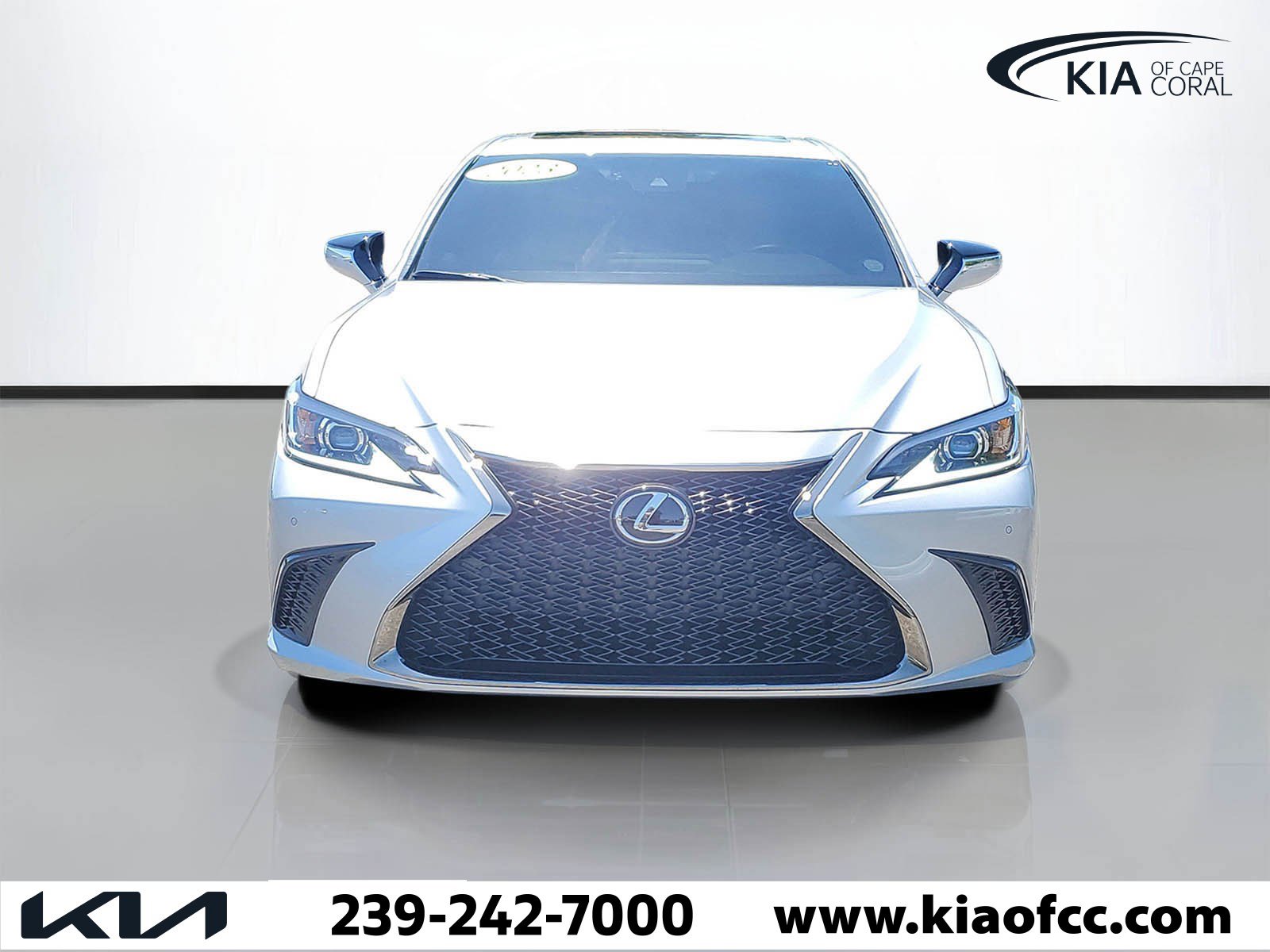 Used 2023 Lexus ES 350 F Sport w/ Accessory Package (Z2) FWD image 2