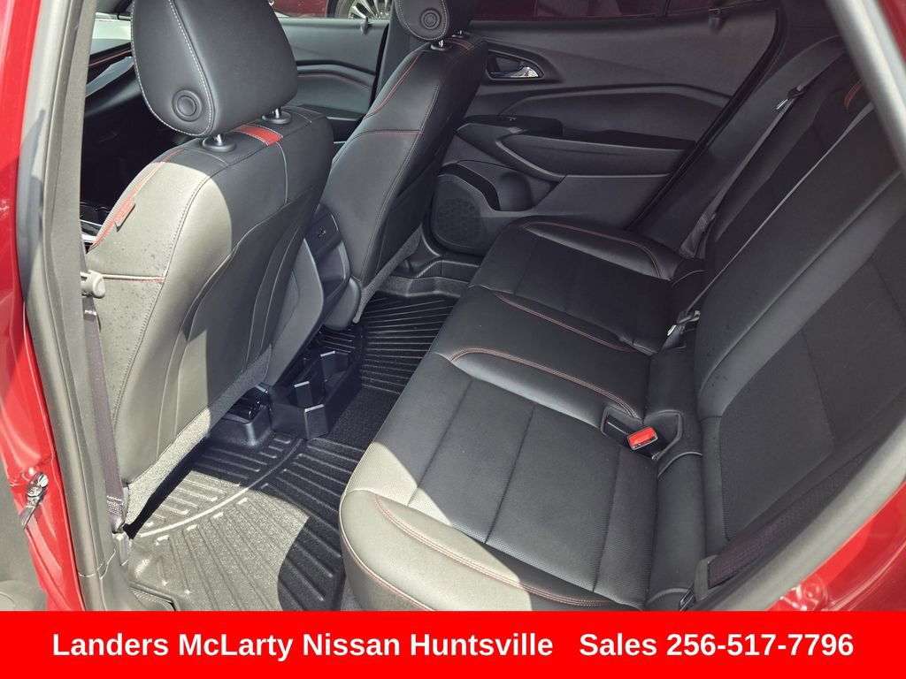 Used 2025 Chevrolet Trax RS w/ Driver Confidence Package FWD image 14
